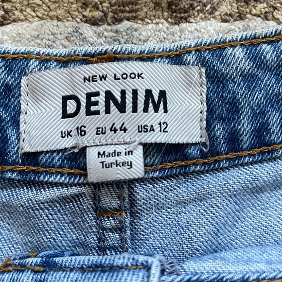 Jean shorts - Picture 3 of 6